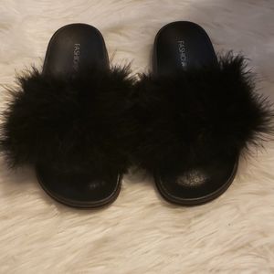Black feather slides